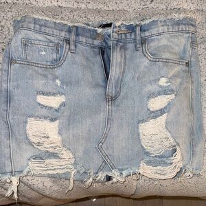 Frayed Hem Denim Skirt